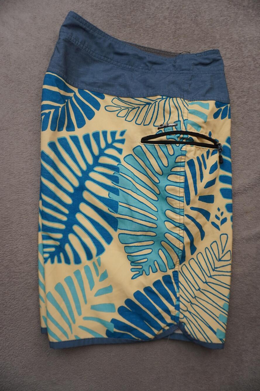 Rip Curl Mirage Board Shorts Mens 33 Blue Yellow Tropical Leaf Swim Trunks Zip - Picture 6 of 13